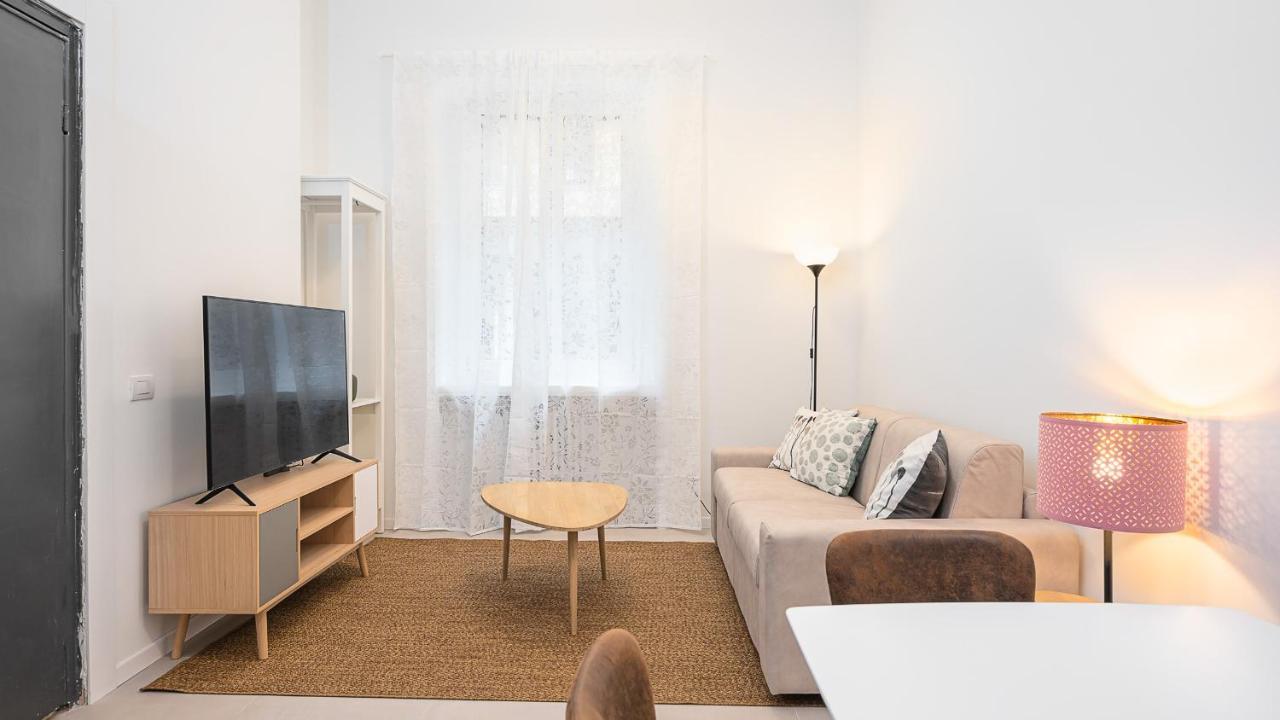 Classbnb - Due Moderni Appartamenti A 1Km Dall'Arco Della Pace Milano Exterior foto